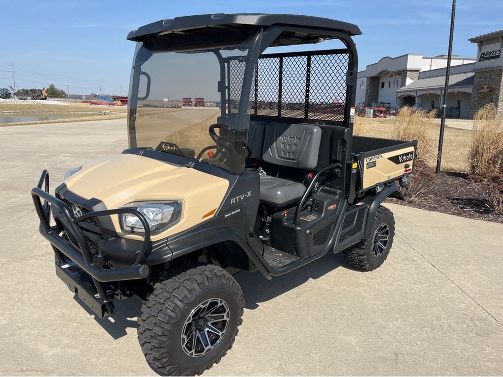2024 Kubota RTVX2-PDLHS Equipment Image0