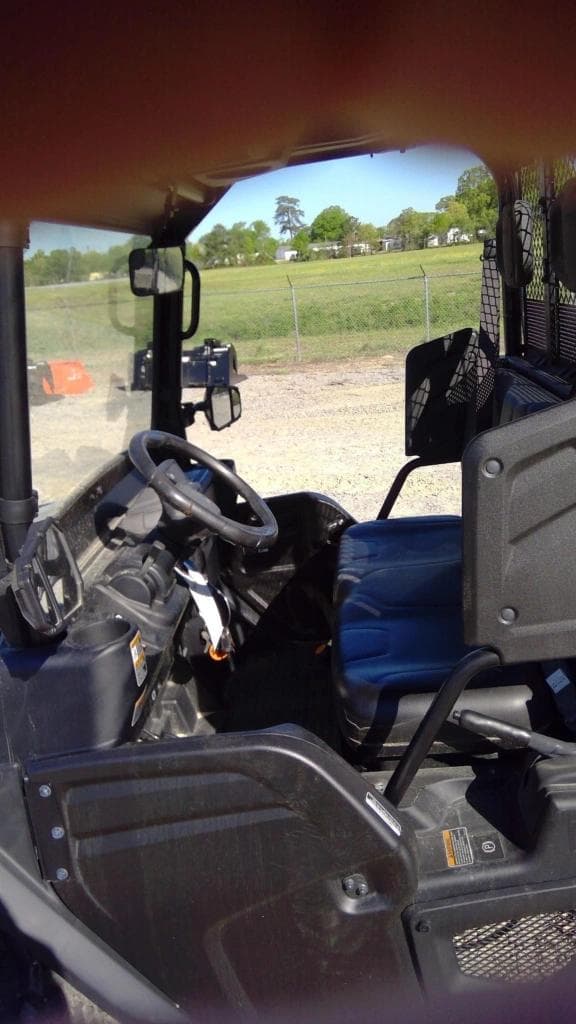 Image of Kubota RTV-XG850 equipment image 4