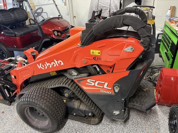 Image of Kubota SCL1000 equipment image 2
