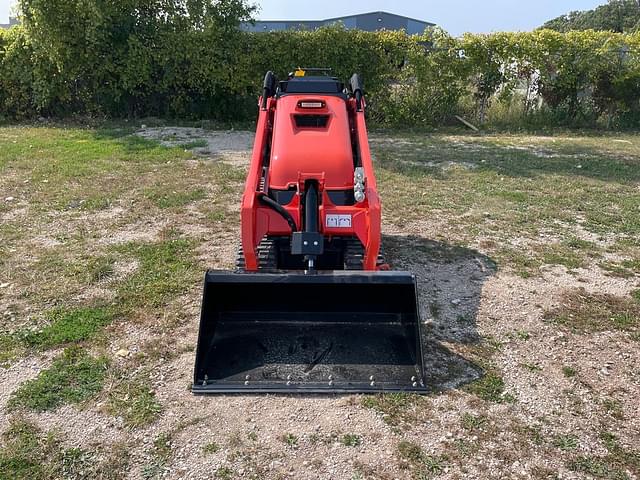 Image of Kubota SCL1000 equipment image 1