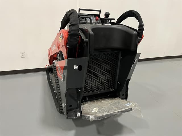 Image of Kubota SCL1000 equipment image 4