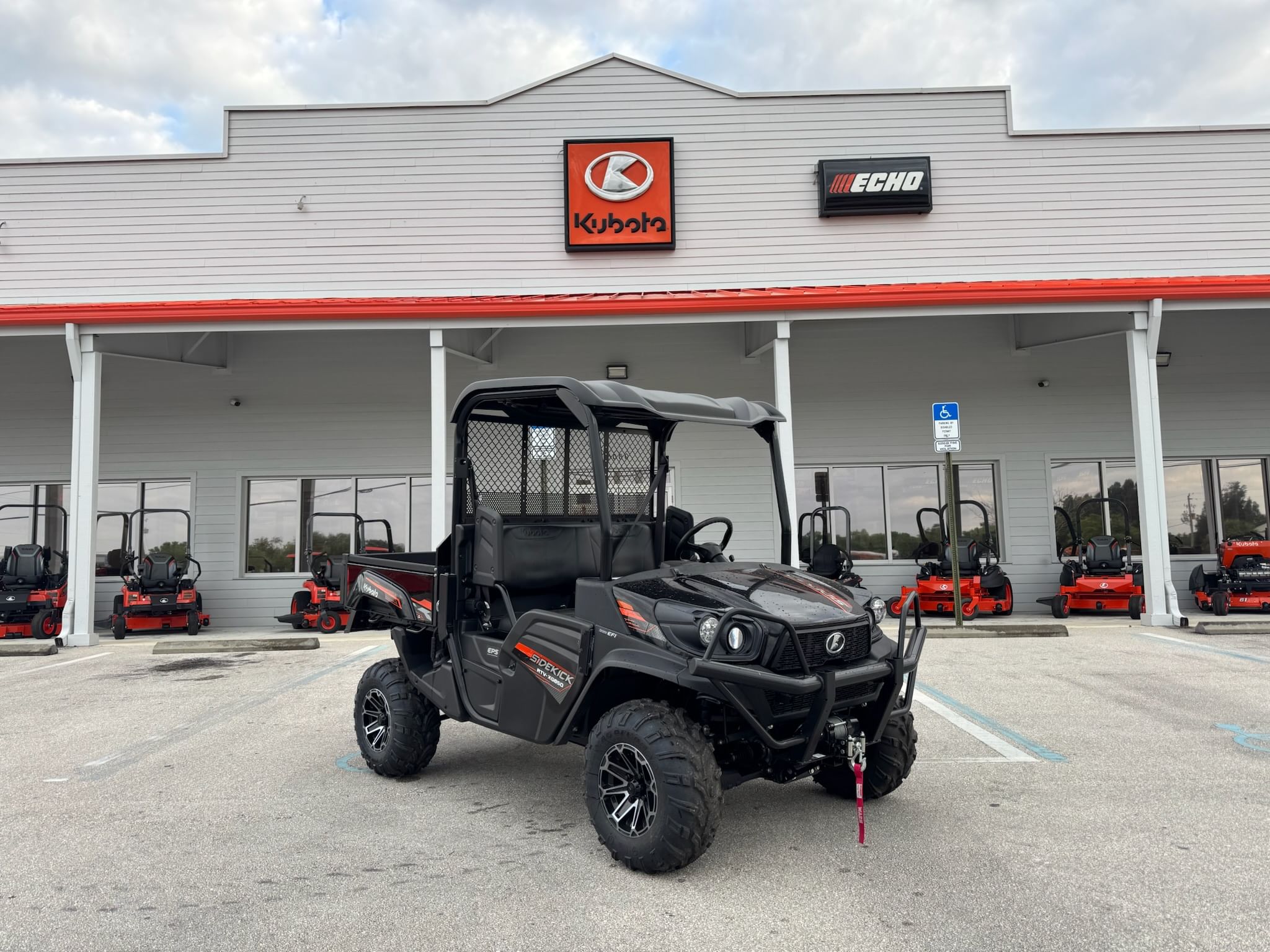 2024 Kubota Sidekick Equipment Image0