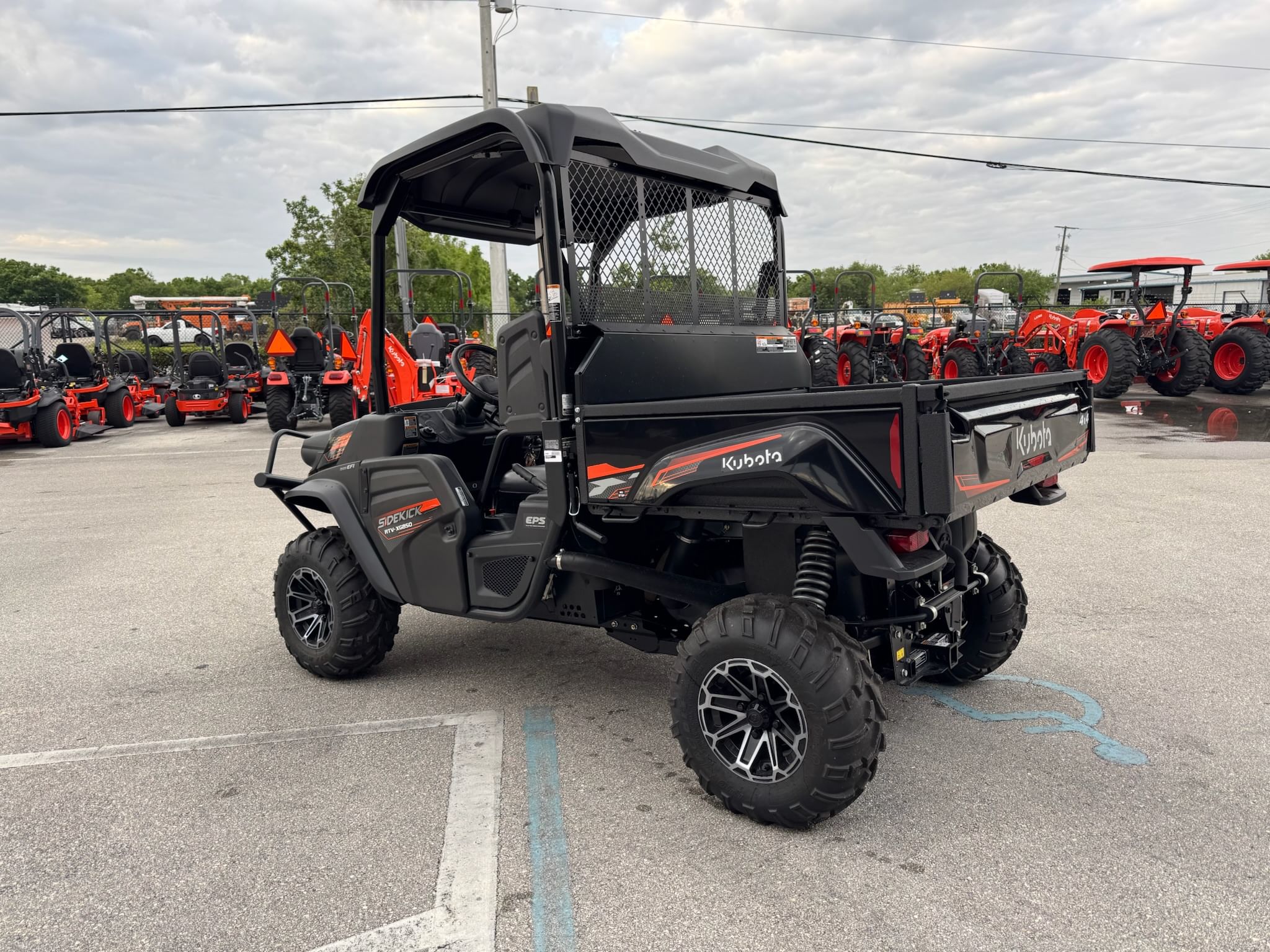 2024 Kubota Sidekick Equipment Image0