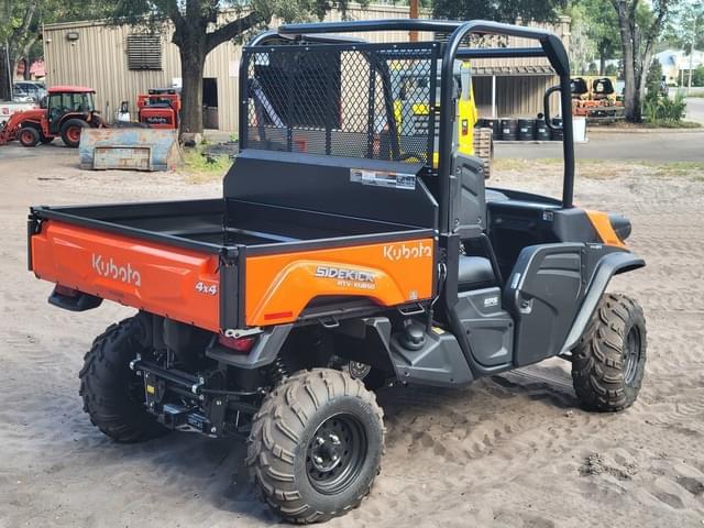 Image of Kubota RTV-XG850 equipment image 2