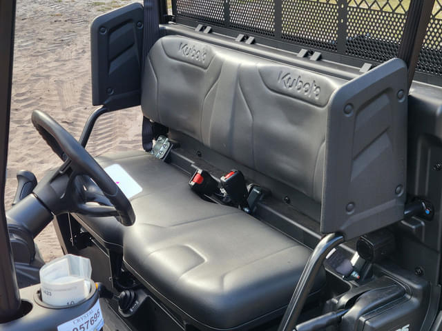 Image of Kubota RTV-XG850 equipment image 4