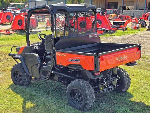 Image of Kubota RTV-XG850 equipment image 2