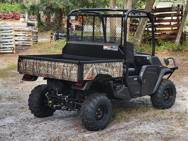 Image of Kubota RTV-XG850 equipment image 2