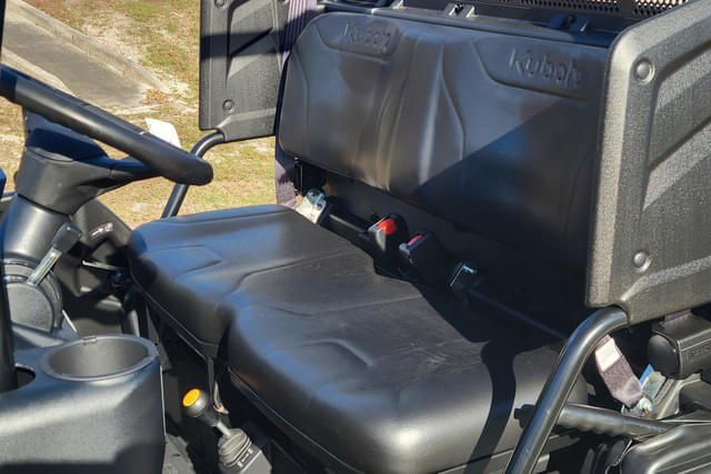 Image of Kubota RTV-XG850 equipment image 4
