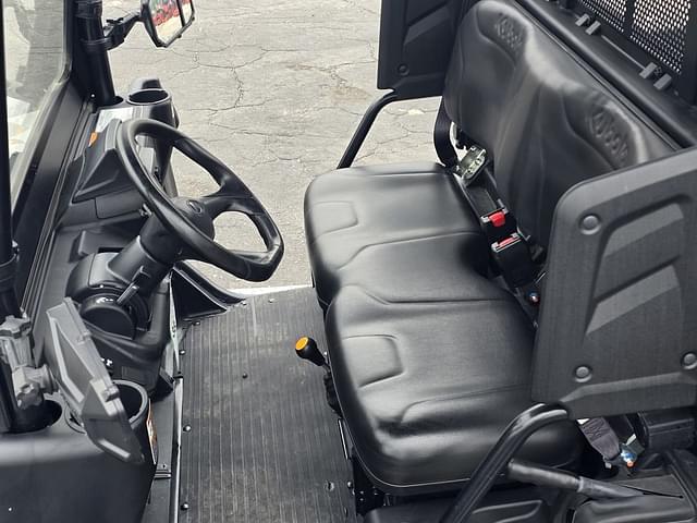 Image of Kubota RTV-XG850 equipment image 4