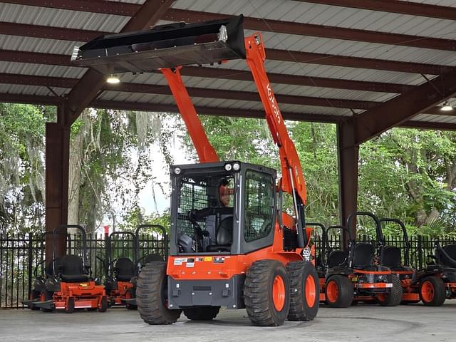 Image of Kubota SSV75 equipment image 1