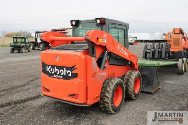 Image of Kubota SSV65 equipment image 2