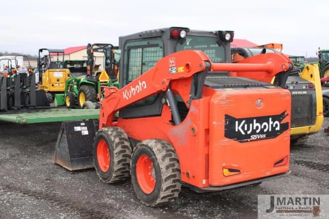 Image of Kubota SSV65 equipment image 3