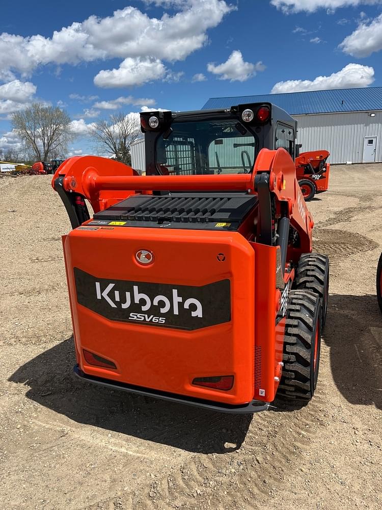 Image of Kubota SSV65 Image 1