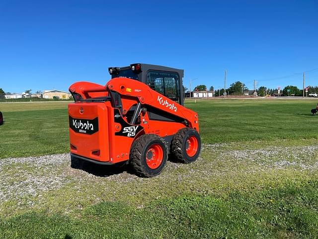 Image of Kubota SSV65 equipment image 1