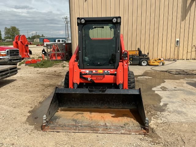 Image of Kubota SSV65PHC equipment image 1