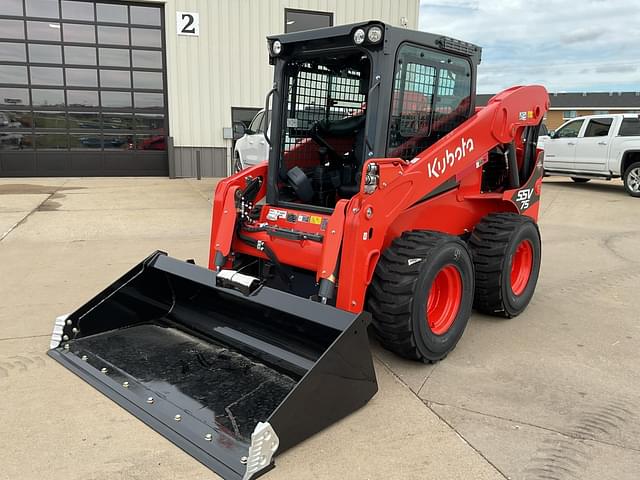 Image of Kubota SSV75 equipment image 1