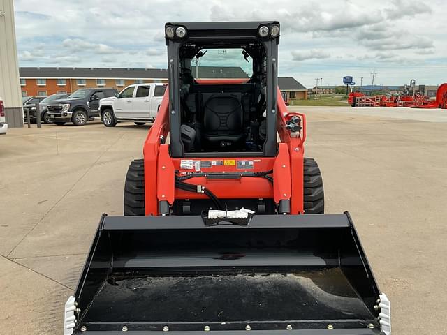 Image of Kubota SSV75 equipment image 2