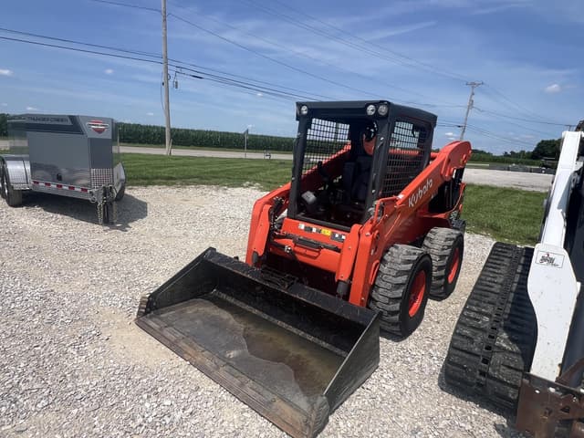 Image of Kubota SSV75 equipment image 3