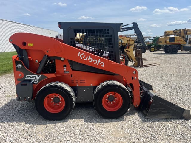 Image of Kubota SSV75 equipment image 1