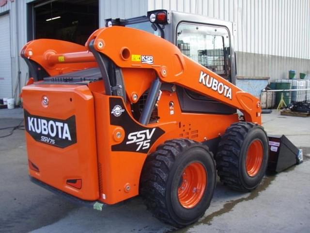 Image of Kubota SSV75 equipment image 4