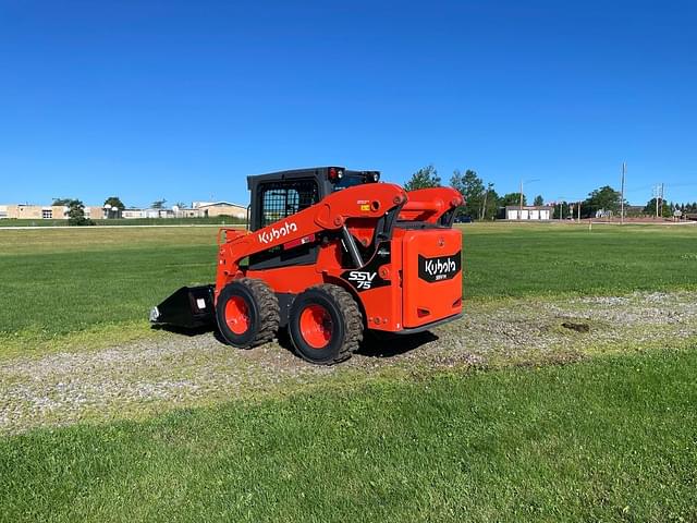 Image of Kubota SSV75 equipment image 4