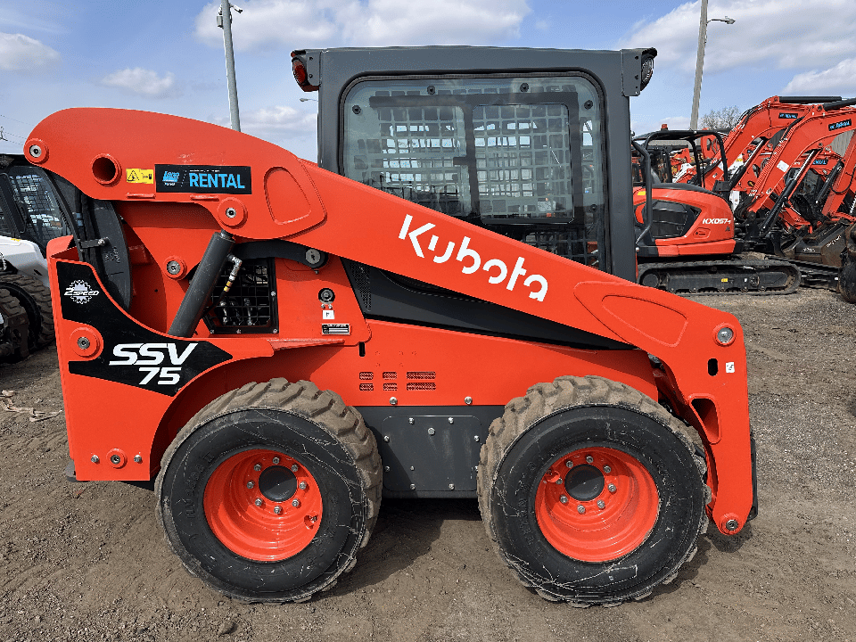 2024 Kubota SSV75PHC Equipment Image0