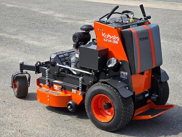 Image of Kubota SZ19-36 equipment image 3