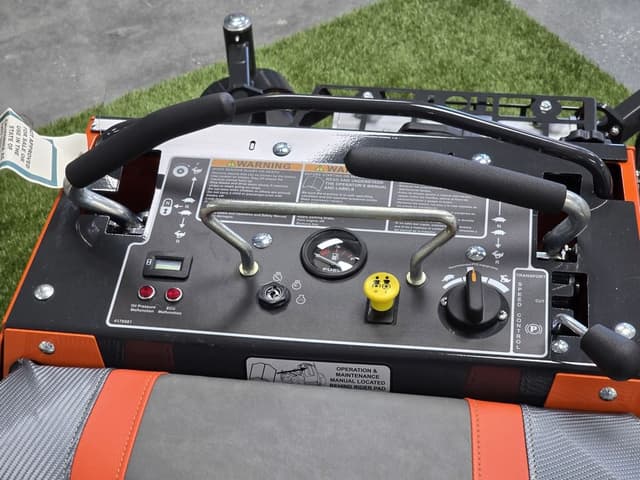 Image of Kubota SZ26NC-52-2 equipment image 4