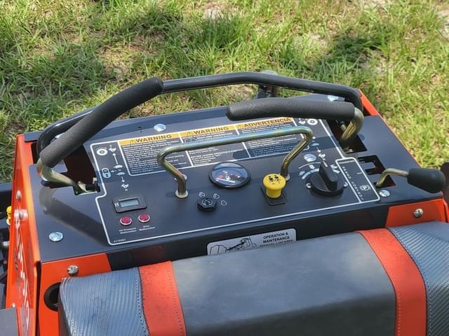 Image of Kubota SZ26-52 equipment image 4