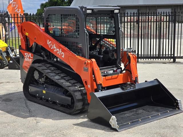 Image of Kubota SVL65-2 equipment image 1