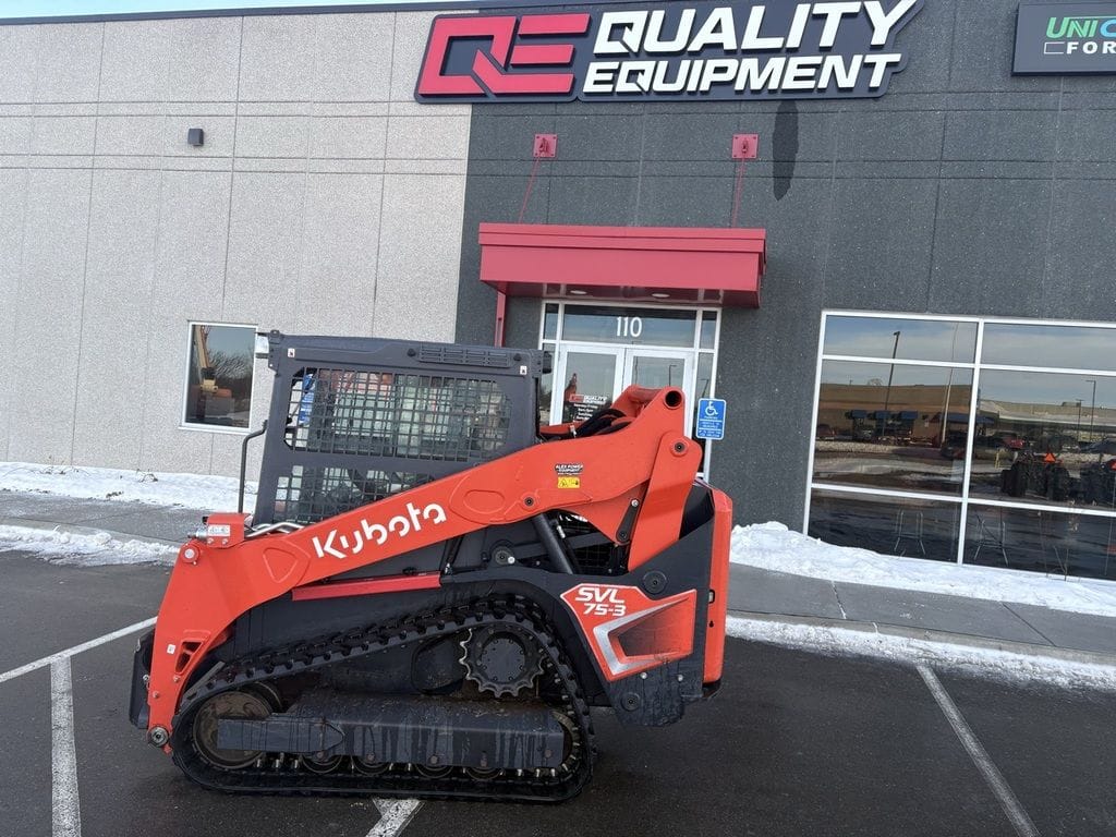2024 Kubota SVL75-3 Equipment Image0