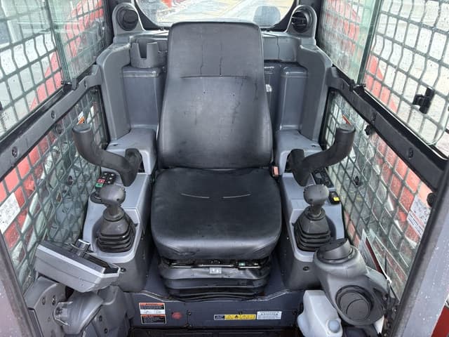 Image of Kubota SVL75-3 equipment image 3