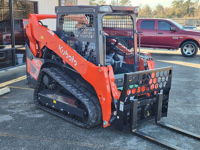 Image of Kubota SVL75-3 equipment image 2