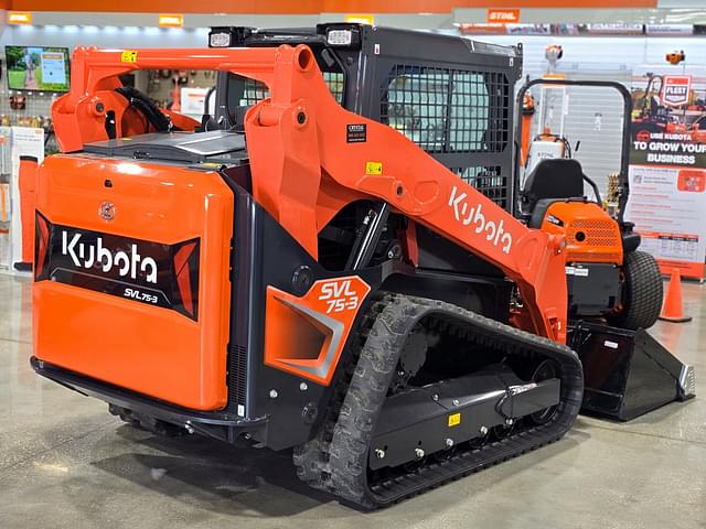 Image of Kubota SVL75-3 equipment image 3