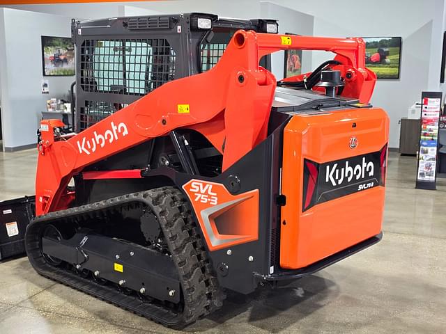 Image of Kubota SVL75-3 equipment image 2