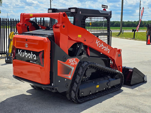 Image of Kubota SVL75-3 equipment image 3