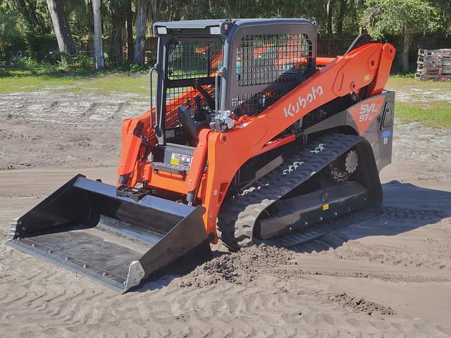 Image of Kubota SVL97-2 equipment image 2