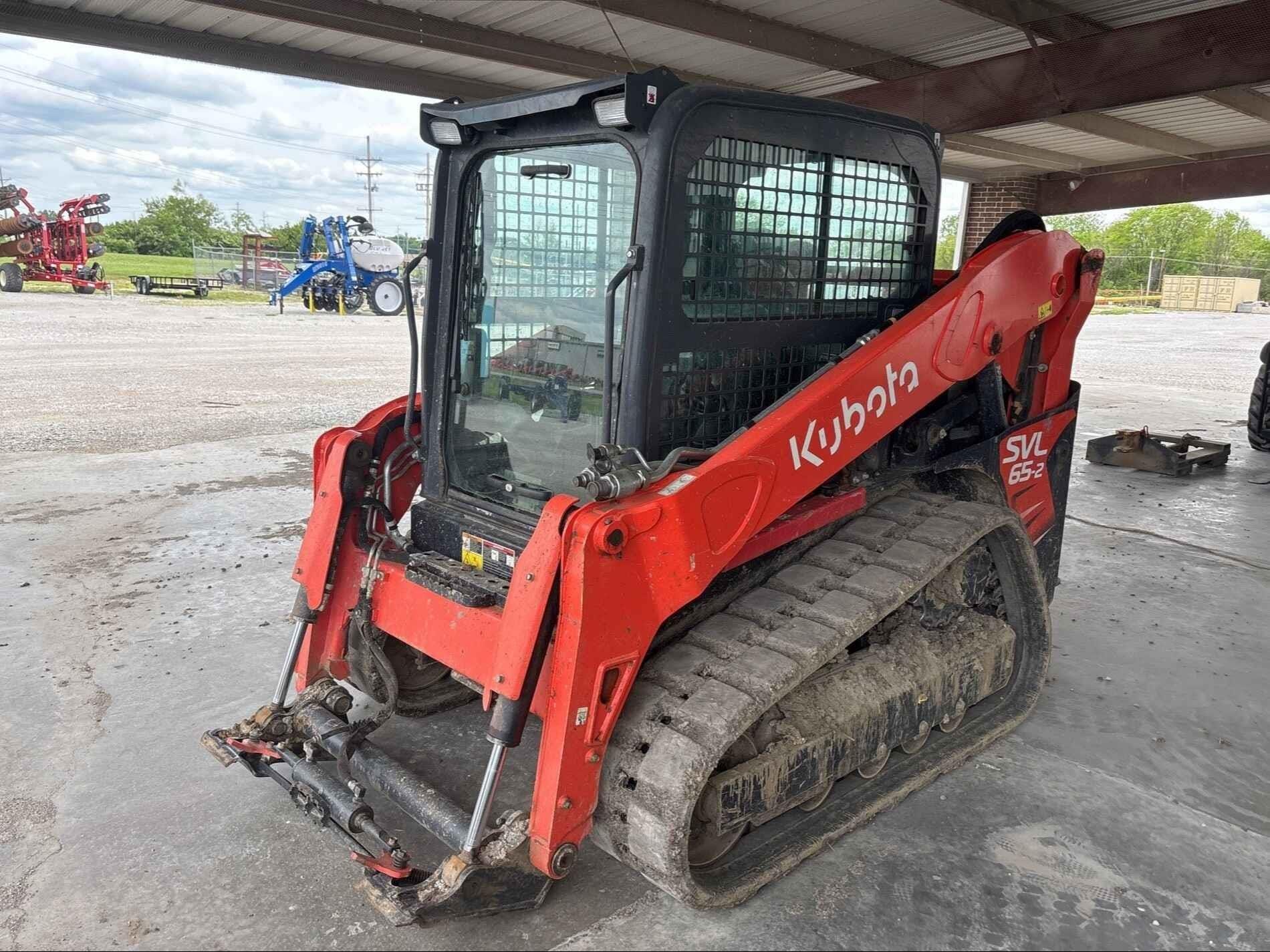 Main image Kubota SVL65-2