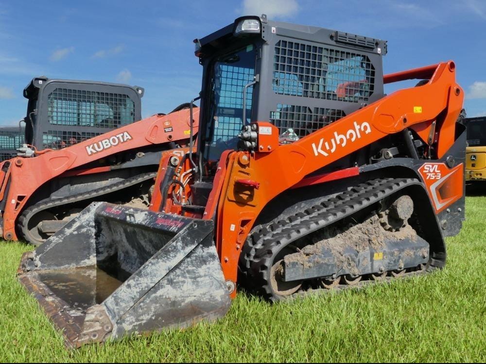 2024 Kubota SVL75-3 Equipment Image0