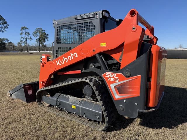 Image of Kubota SVL75-3 equipment image 2