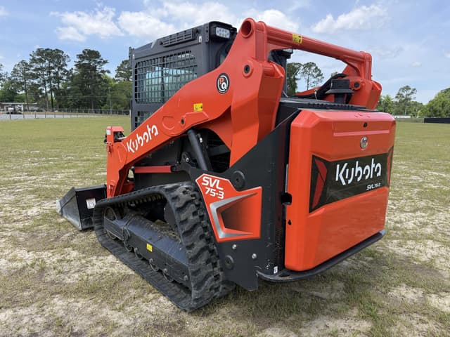 Image of Kubota SVL75-3 equipment image 2