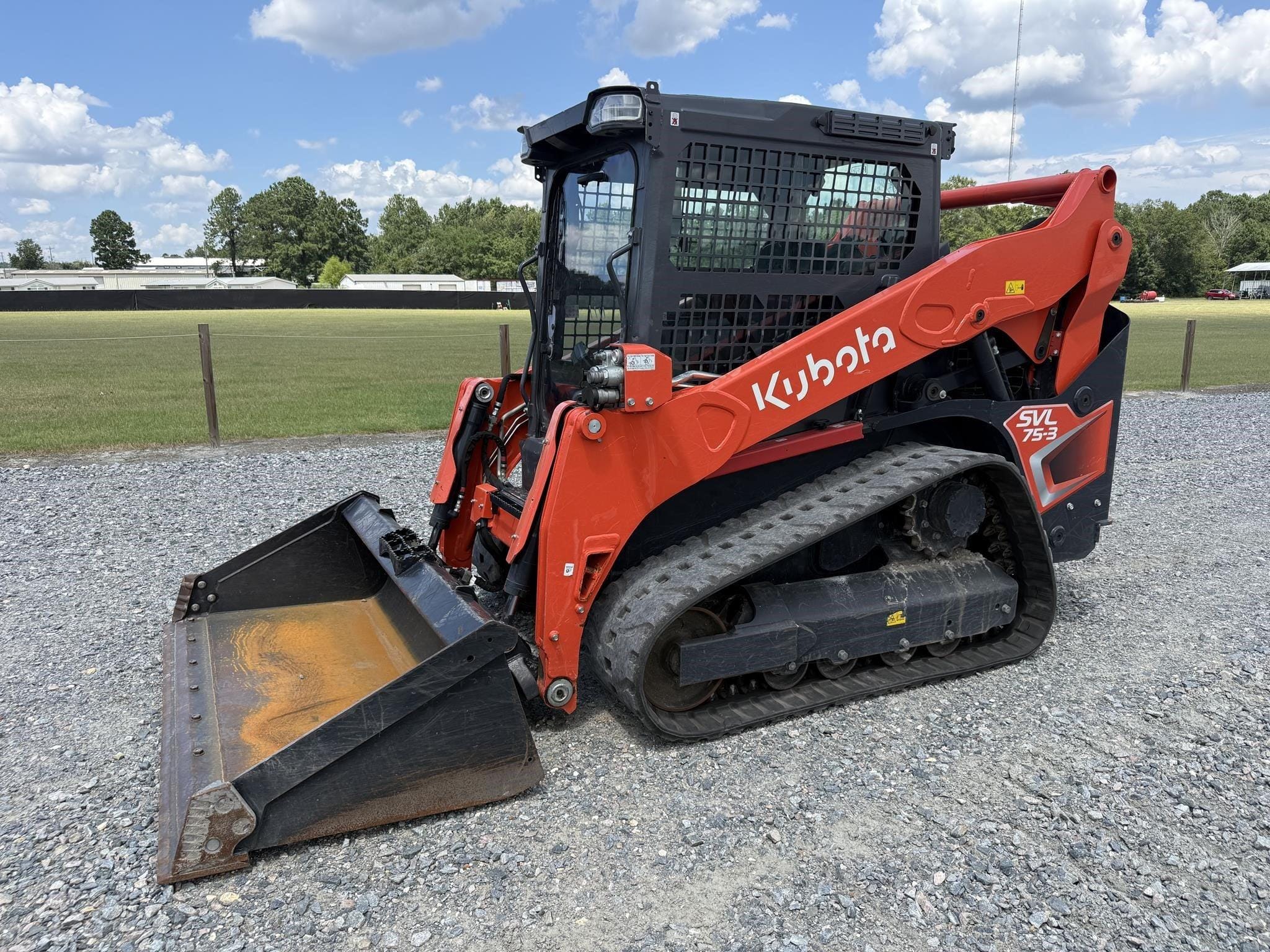 2024 Kubota SVL75-3 Equipment Image0
