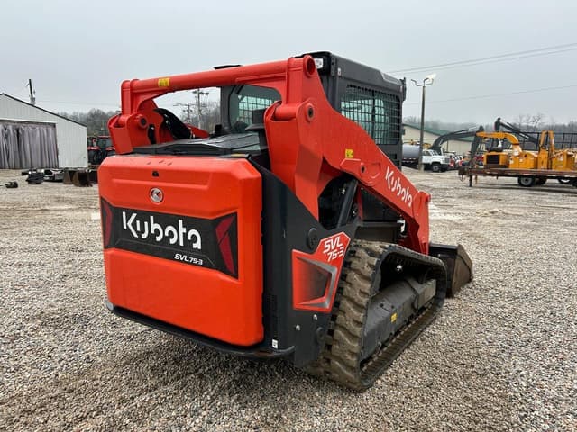 Image of Kubota SVL75-3 equipment image 3