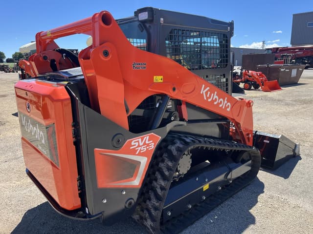 Image of Kubota SVL75-3 equipment image 2