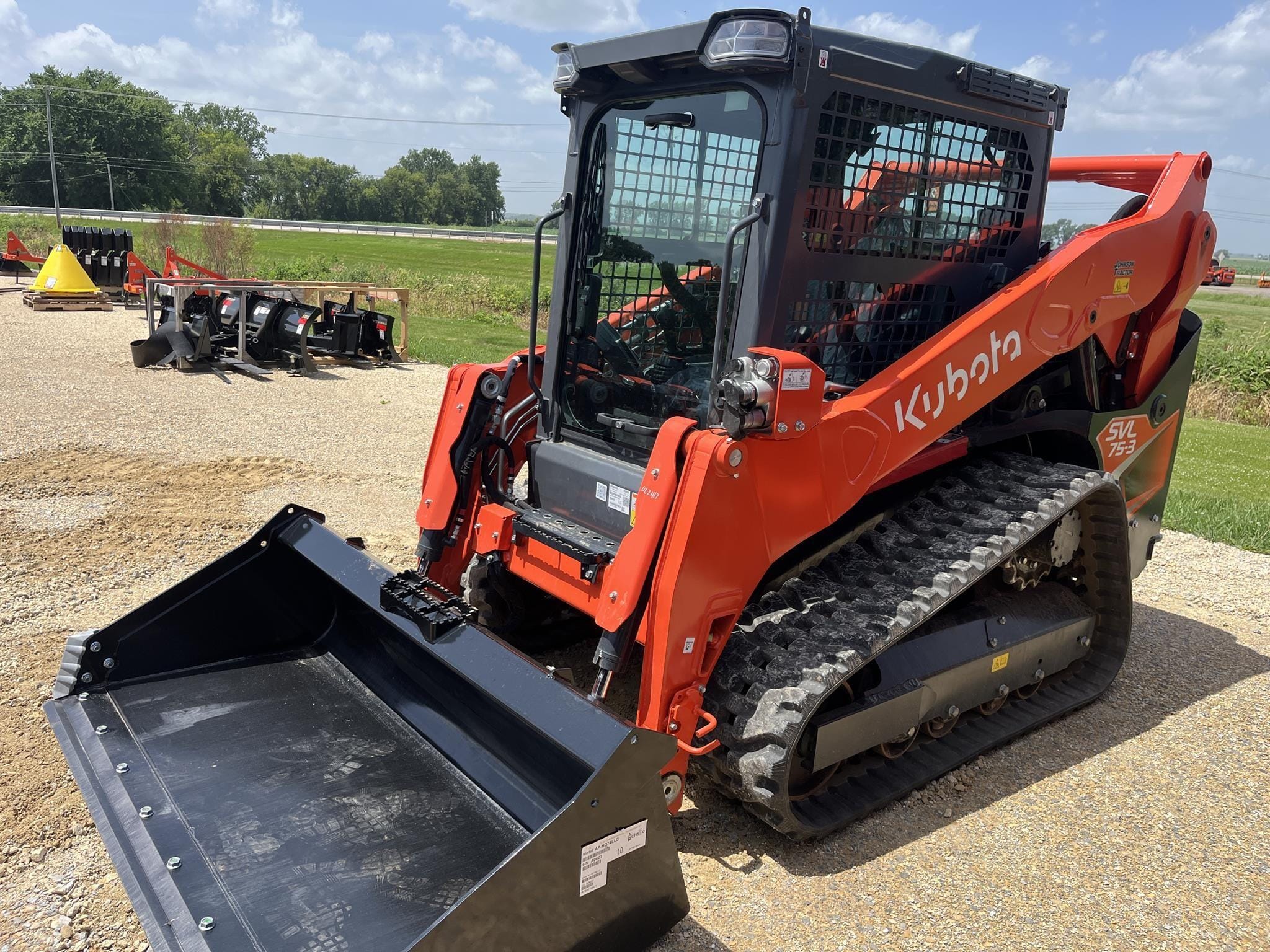 2024 Kubota SVL75-3 Equipment Image0