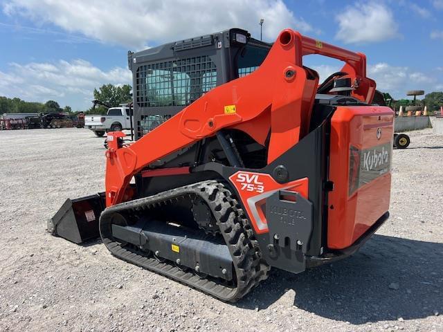 Image of Kubota SVL75-3 equipment image 2