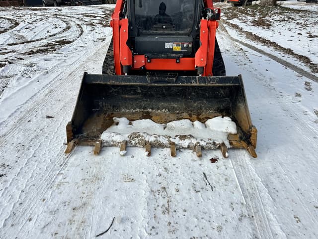 Image of Kubota SVL75-3 equipment image 2