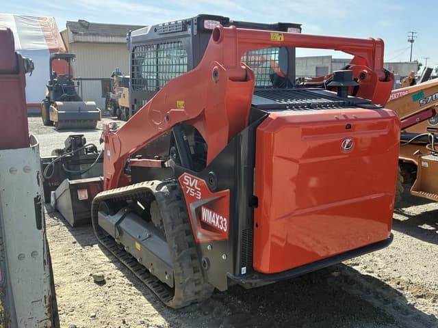 Image of Kubota SVL75-3 equipment image 3