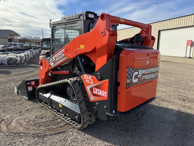 Image of Kubota SVL75-3 equipment image 3