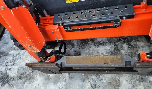 Image of Kubota SVL97-2 equipment image 3